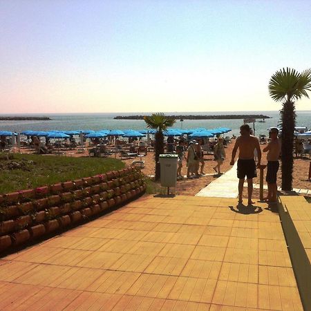 ليدو ديلي نازيوني Airone Bianco Residence Village المظهر الخارجي الصورة