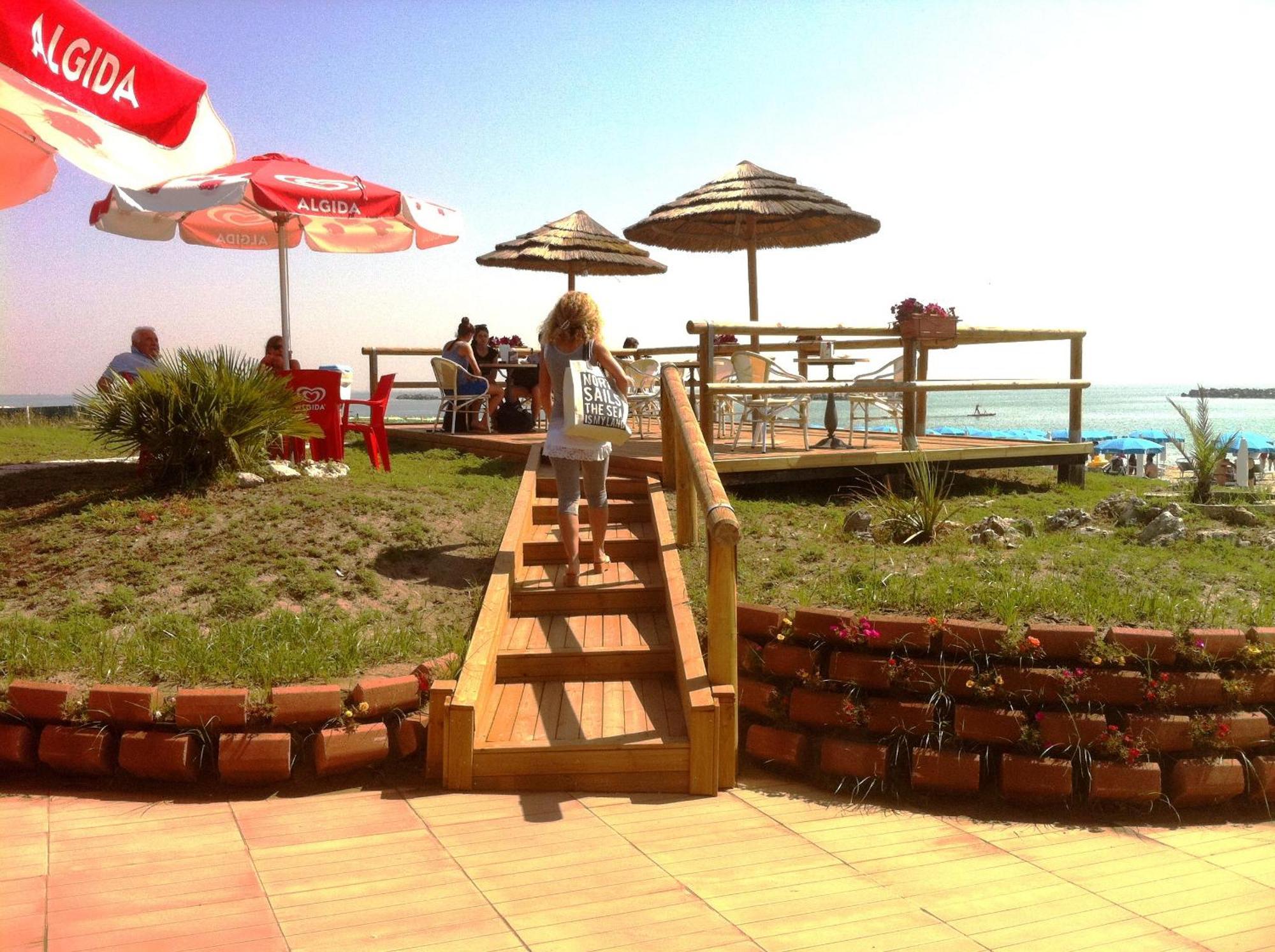 ليدو ديلي نازيوني Airone Bianco Residence Village المظهر الخارجي الصورة